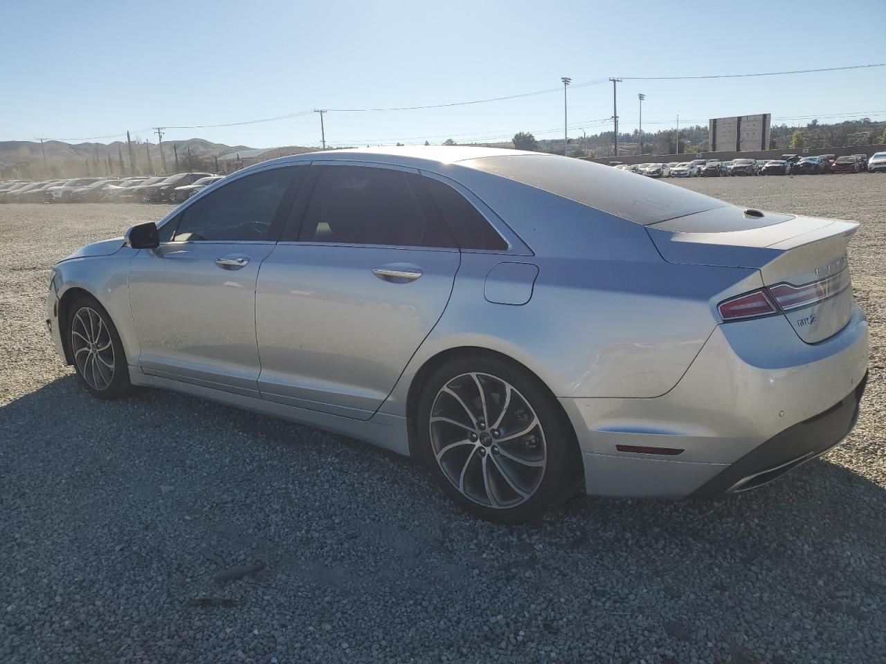 2019 LINCOLN MKZ RESERV - Image 2