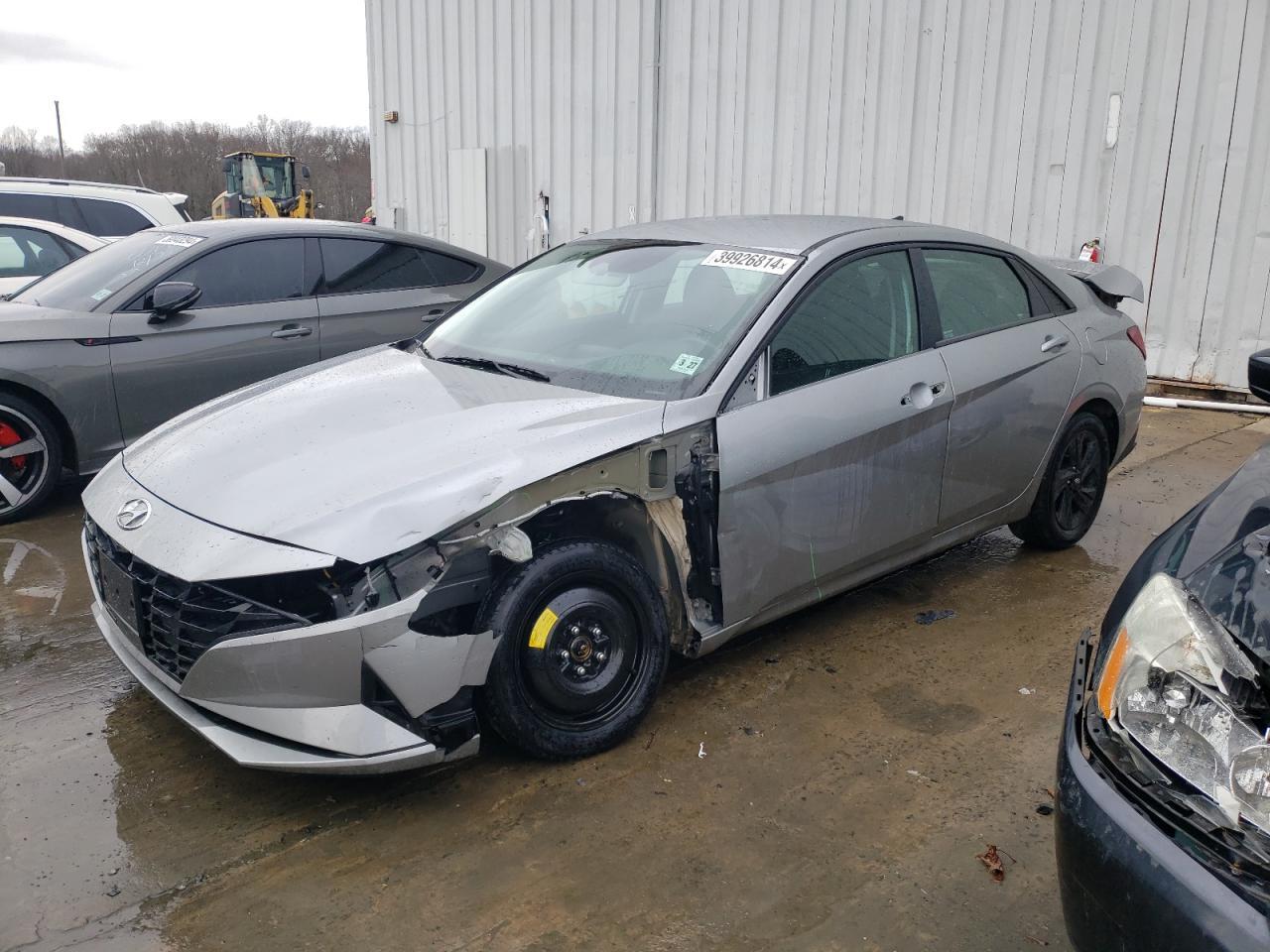 2022 HYUNDAI ELANTRA SE