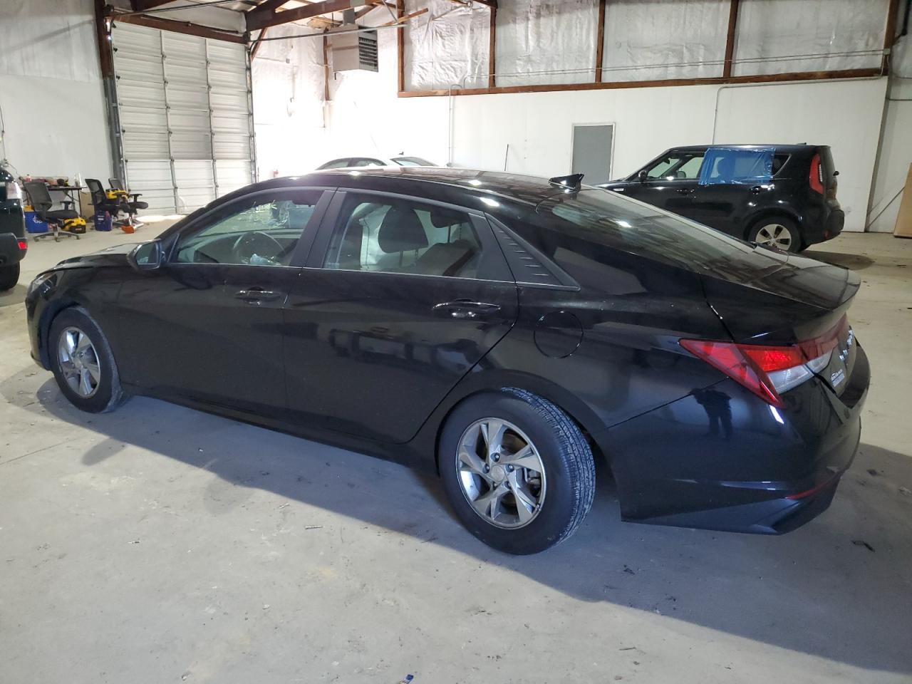 2023 HYUNDAI ELANTRA SE - Image 2