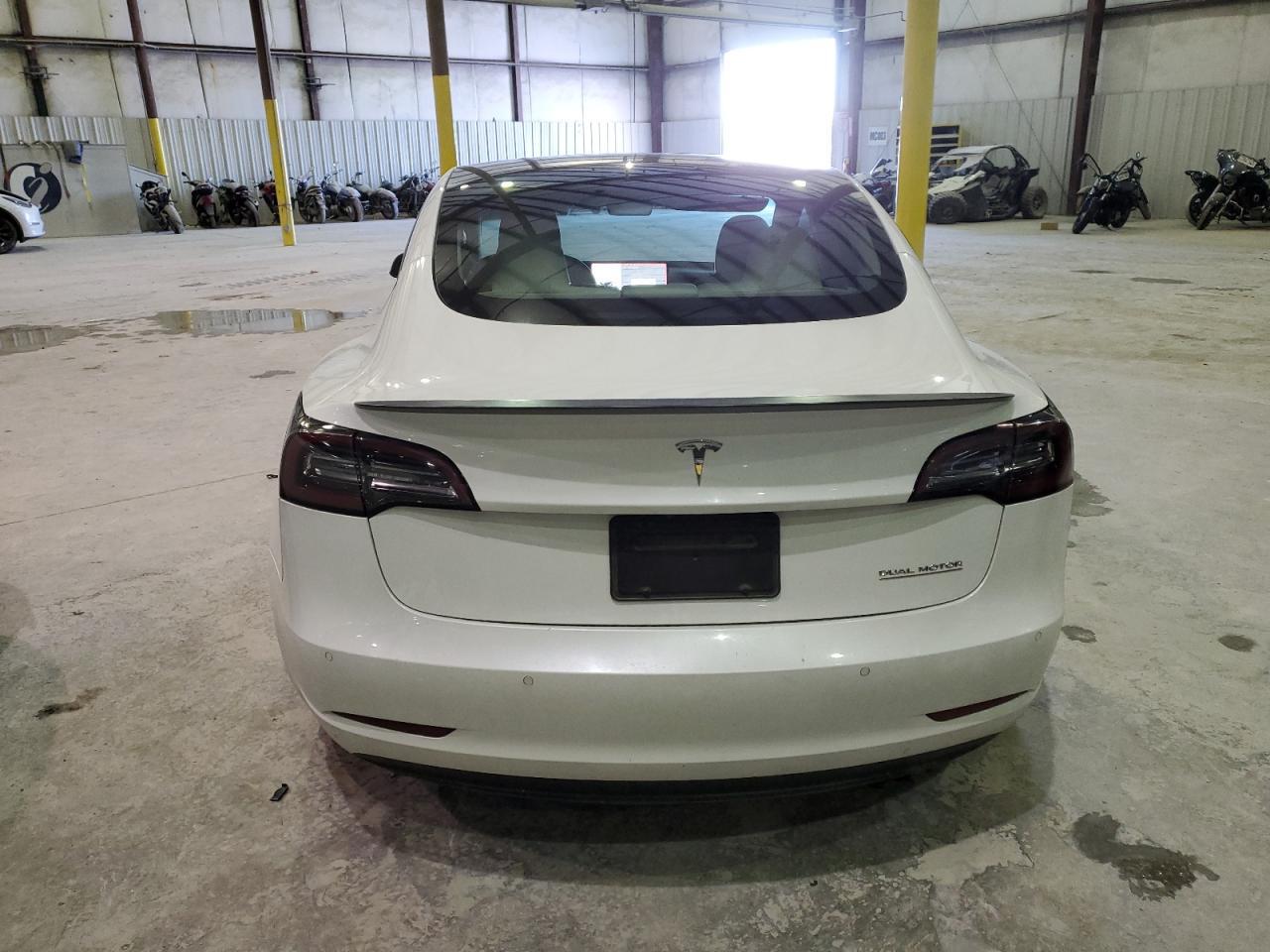2022 TESLA MODEL 3 - Image 6