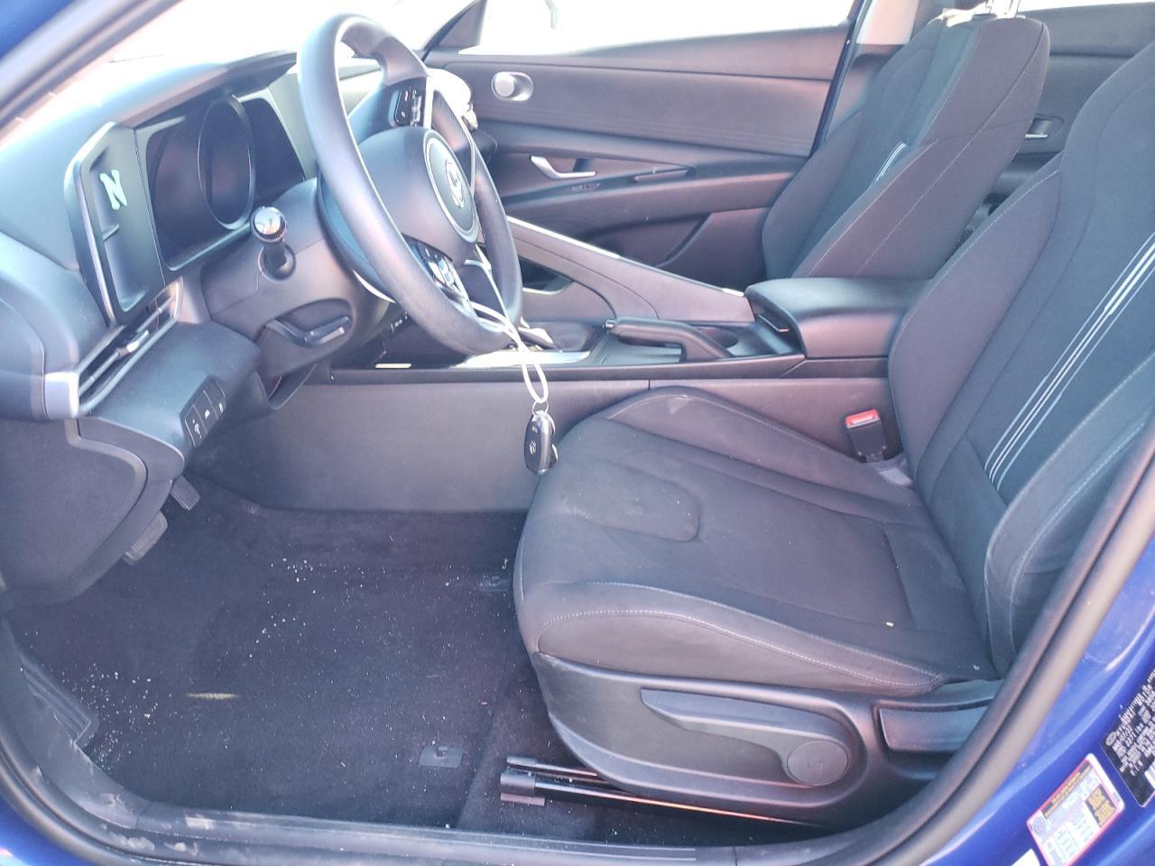 2022 HYUNDAI ELANTRA SE - Фото 7