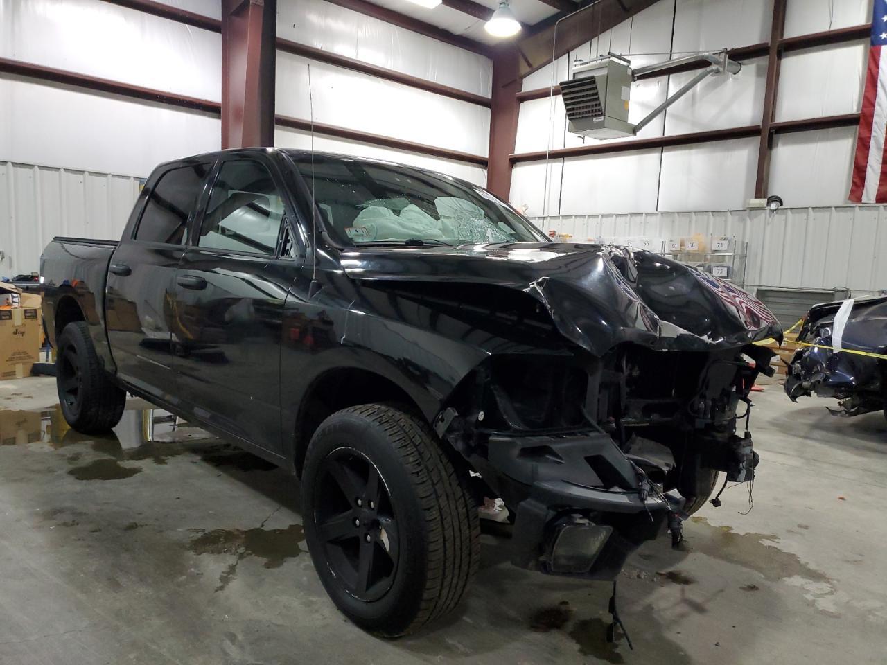 2018 RAM 1500 ST - Image 4