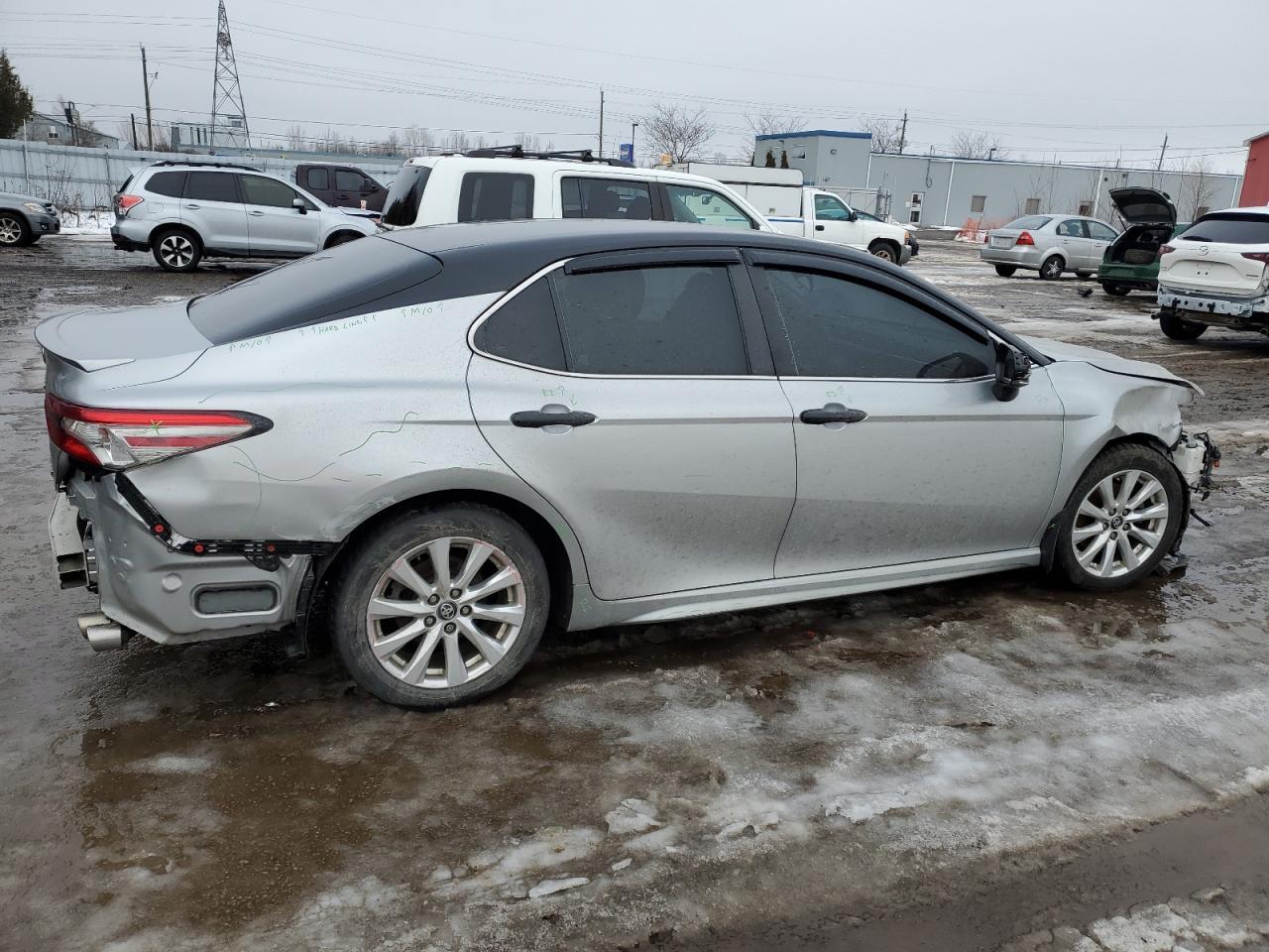 2018 TOYOTA CAMRY L - Фото 3
