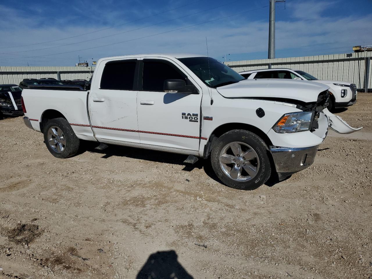2019 RAM 1500 CLASS - Фото 4