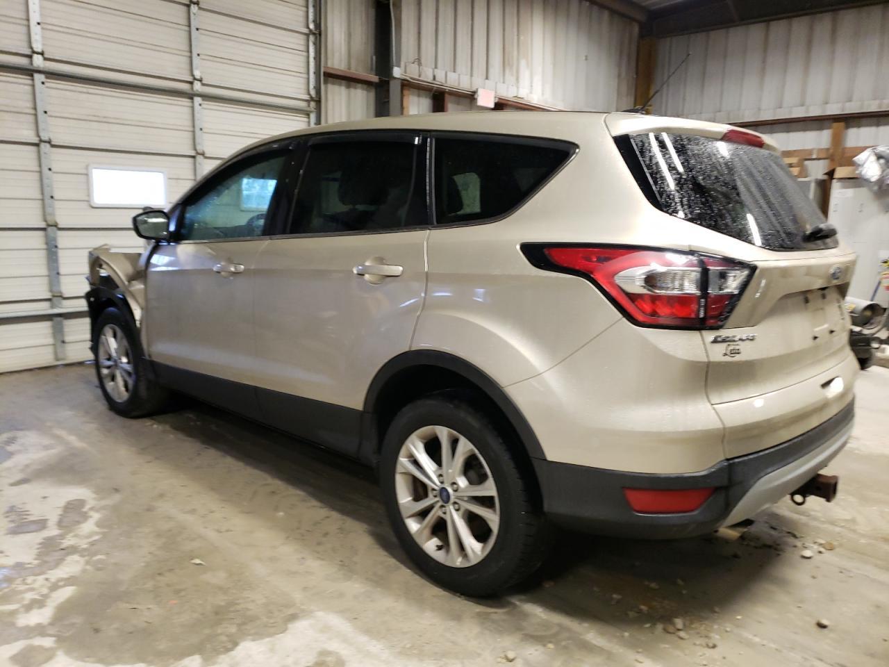 2017 FORD ESCAPE SE - Фото 2