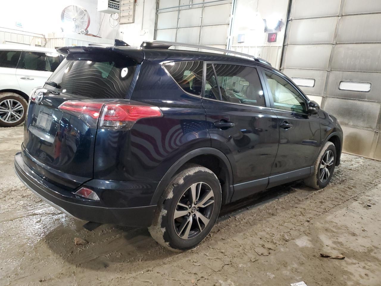 2017 TOYOTA RAV4 XLE - Image 3
