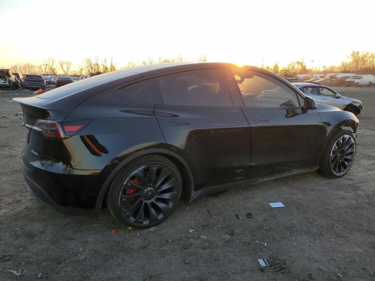 2023 TESLA MODEL Y - Фото 3