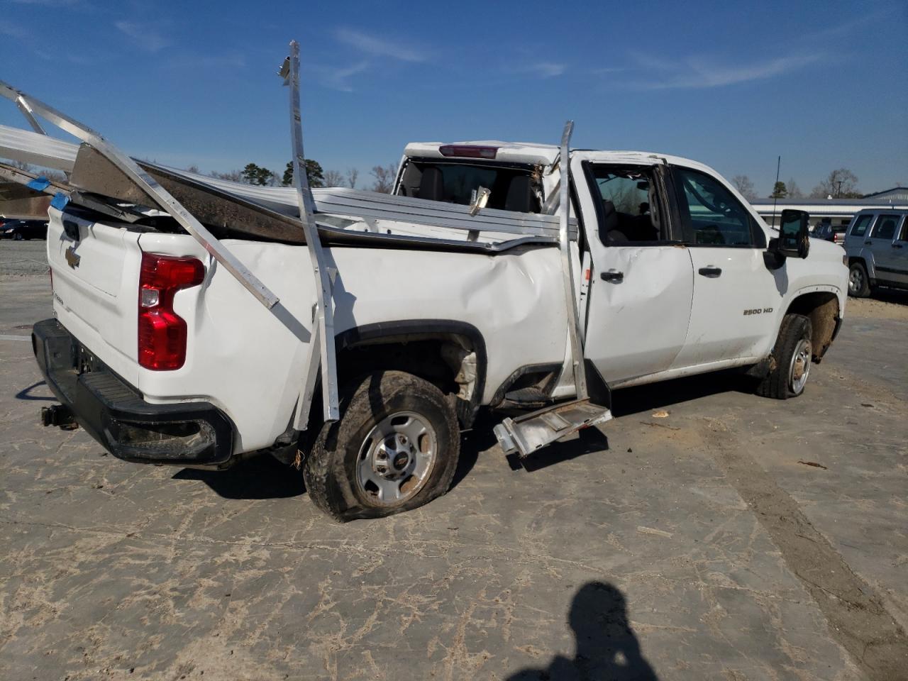 2023 CHEVROLET SILVERADO - Фото 3