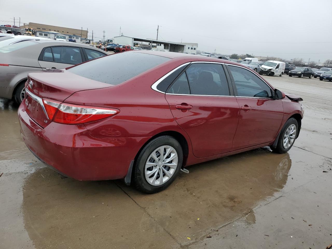 2016 TOYOTA CAMRY LE - Image 3