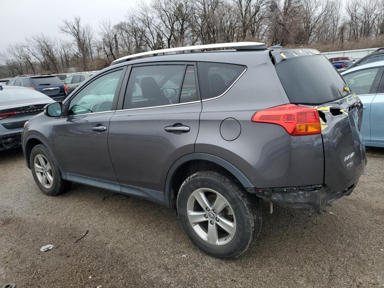 2015 TOYOTA RAV4 XLE - Image 2