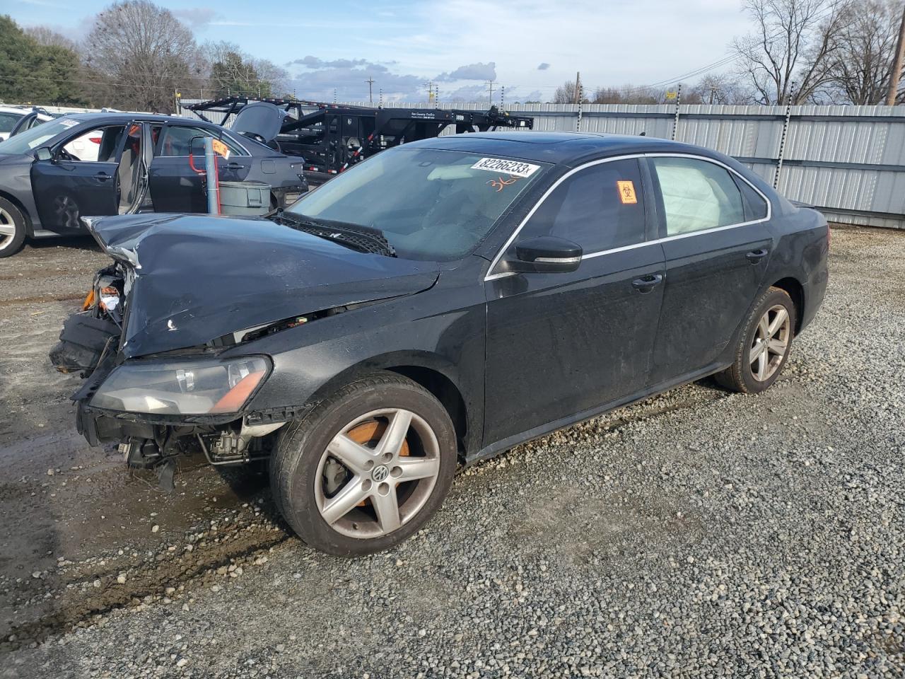 2013 VOLKSWAGEN PASSAT SE