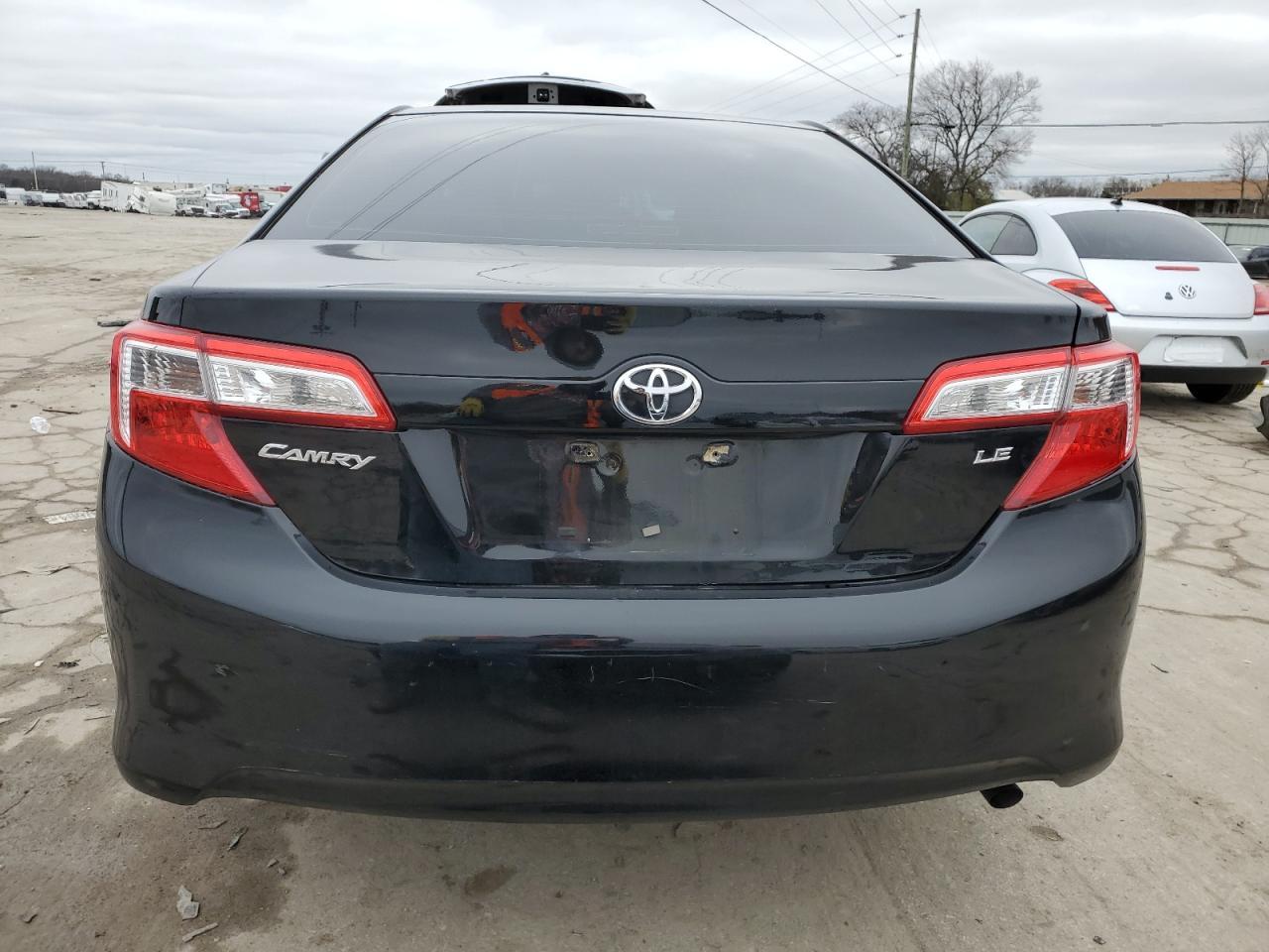 2014 TOYOTA CAMRY L - Фото 6
