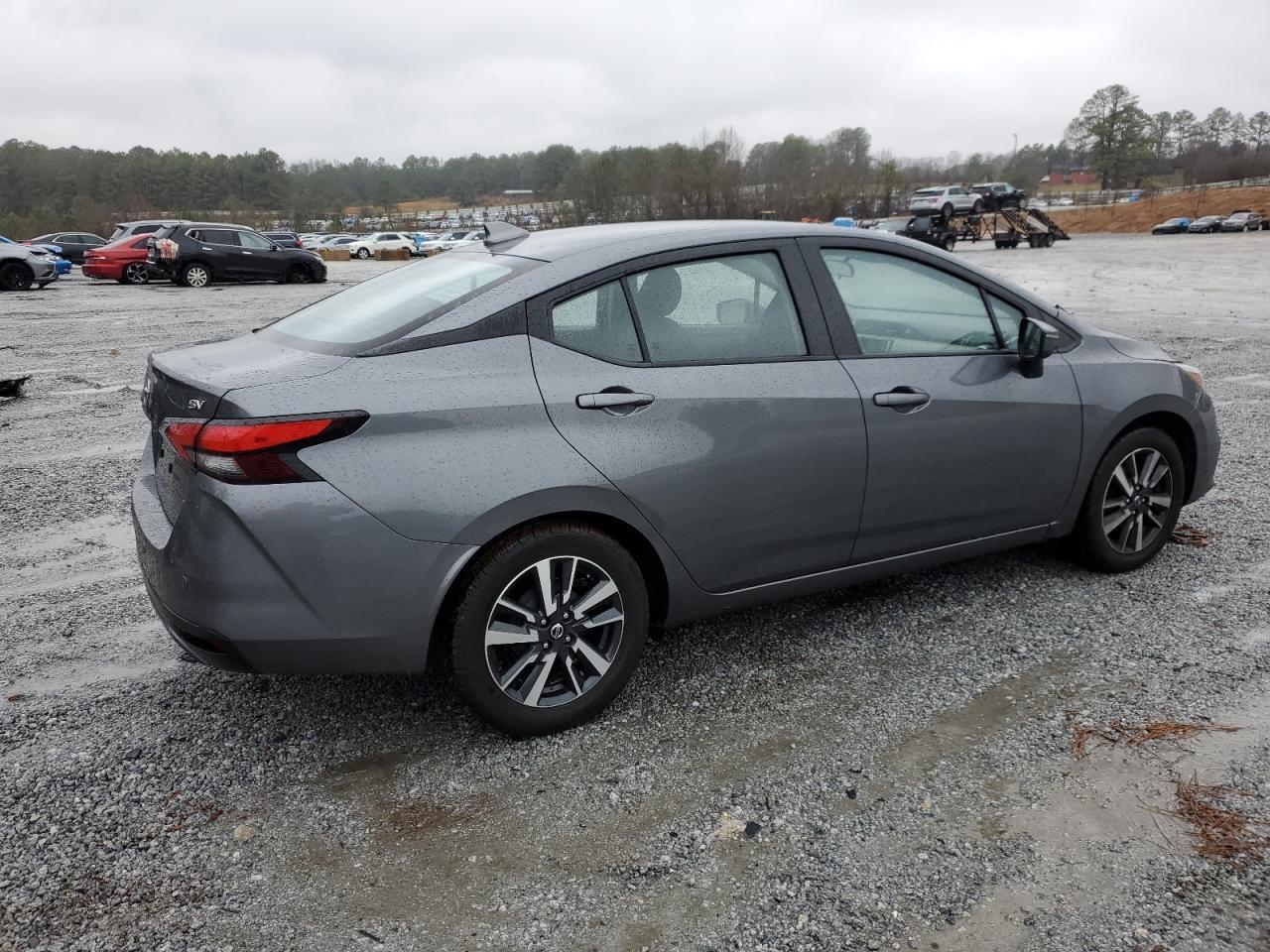 2021 NISSAN VERSA SV - Image 3