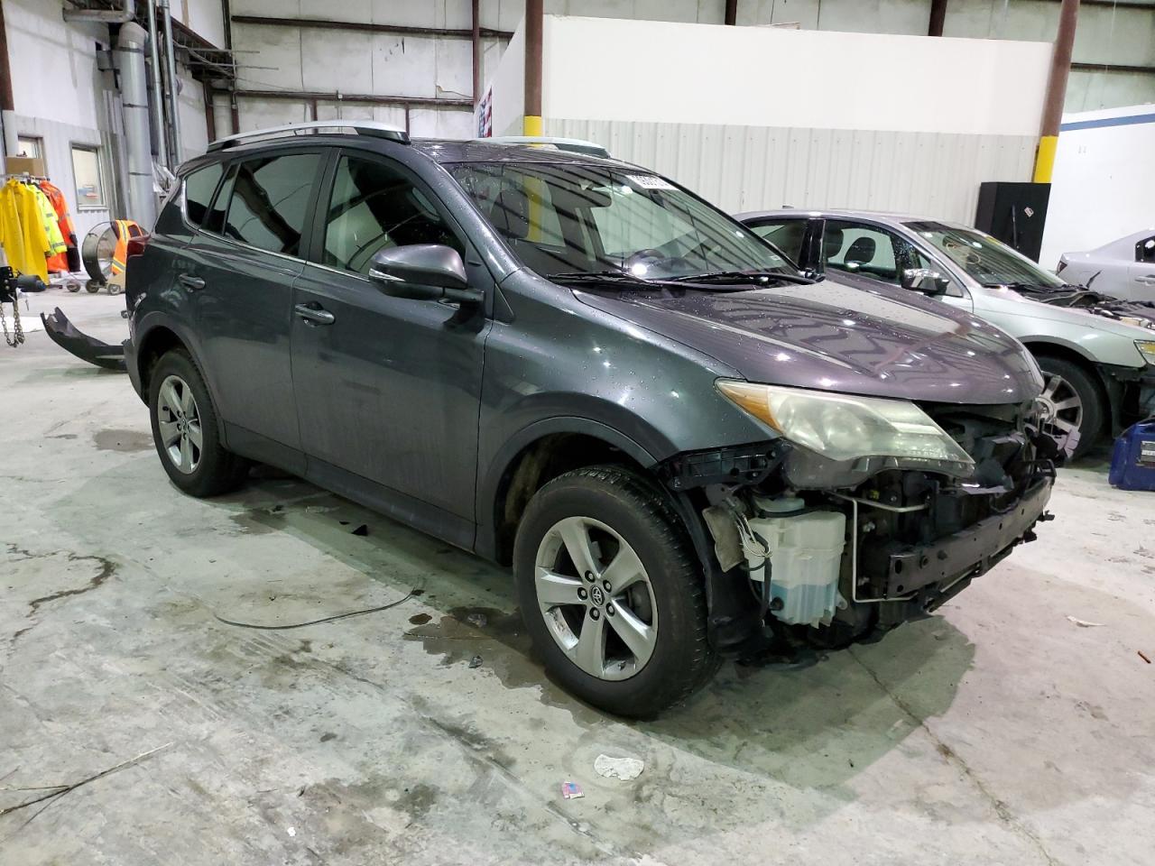 2015 TOYOTA RAV4 XLE - Фото 4