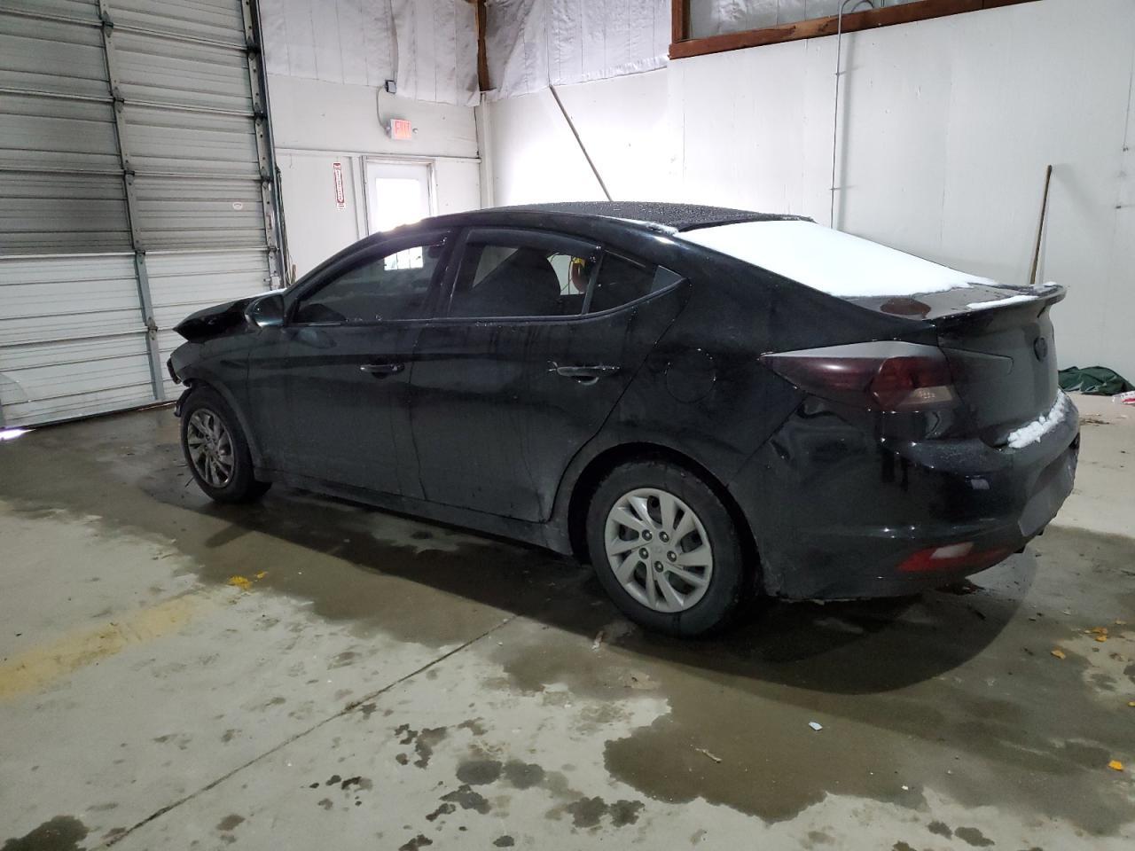 2019 HYUNDAI ELANTRA SE - Фото 2