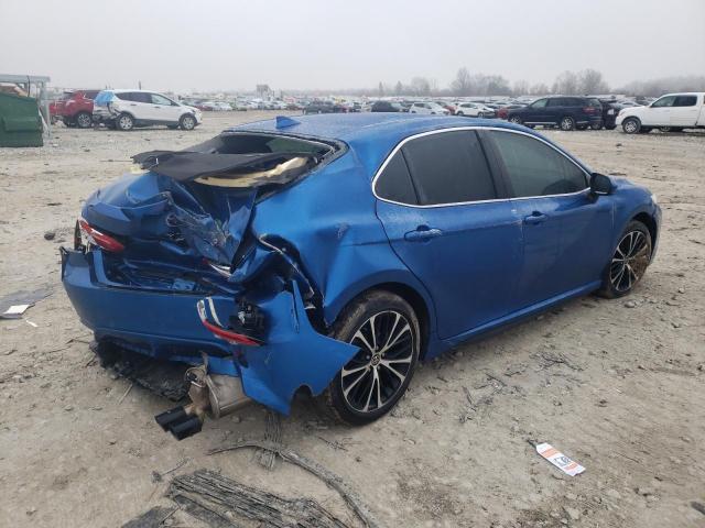 2020 Toyota Camry Se - Фото 3