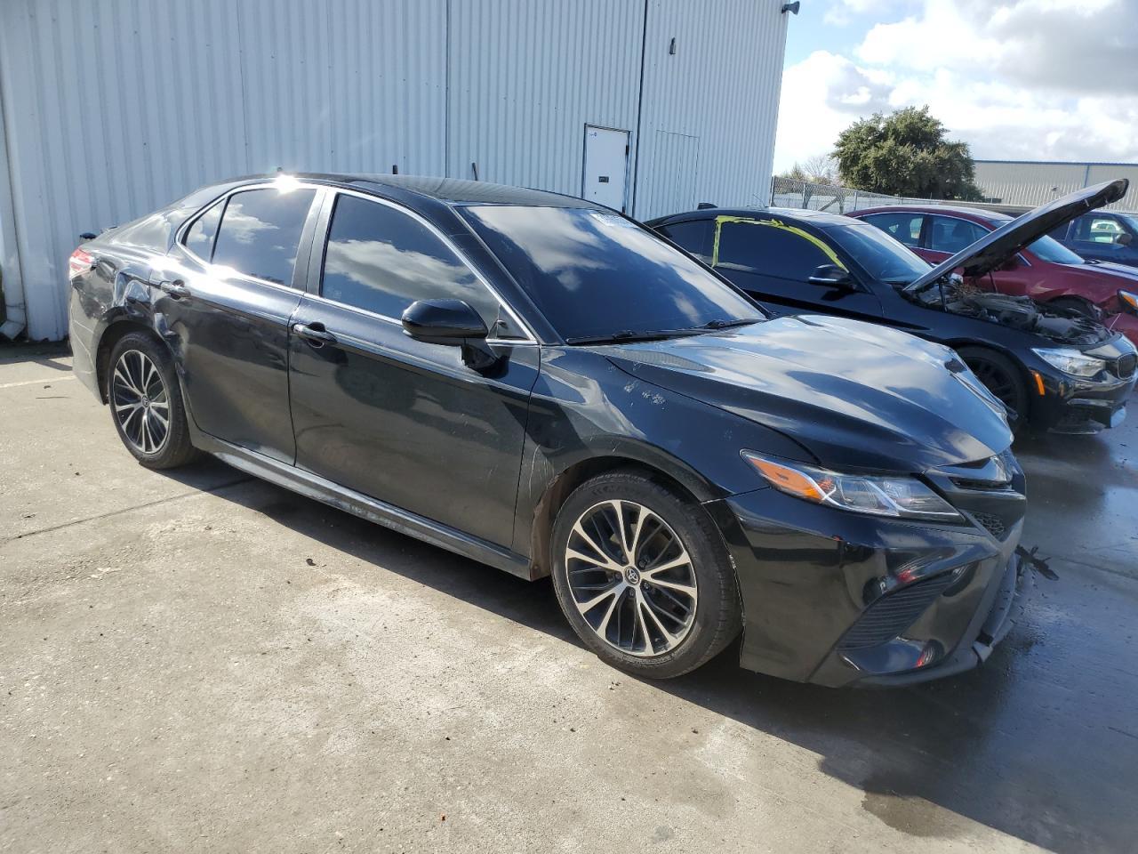 2018 TOYOTA CAMRY L - Image 4