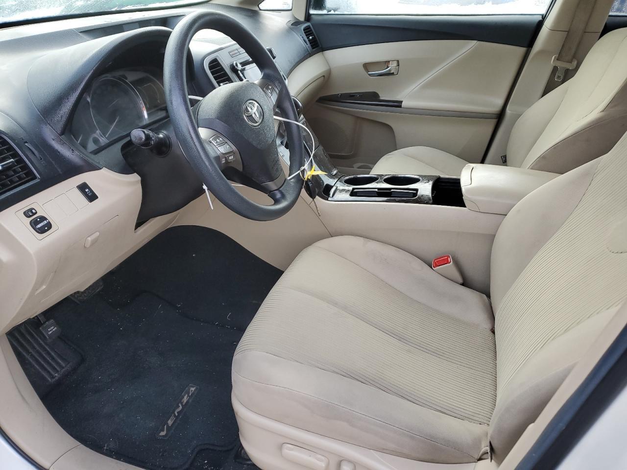 2011 TOYOTA VENZA - Фото 7