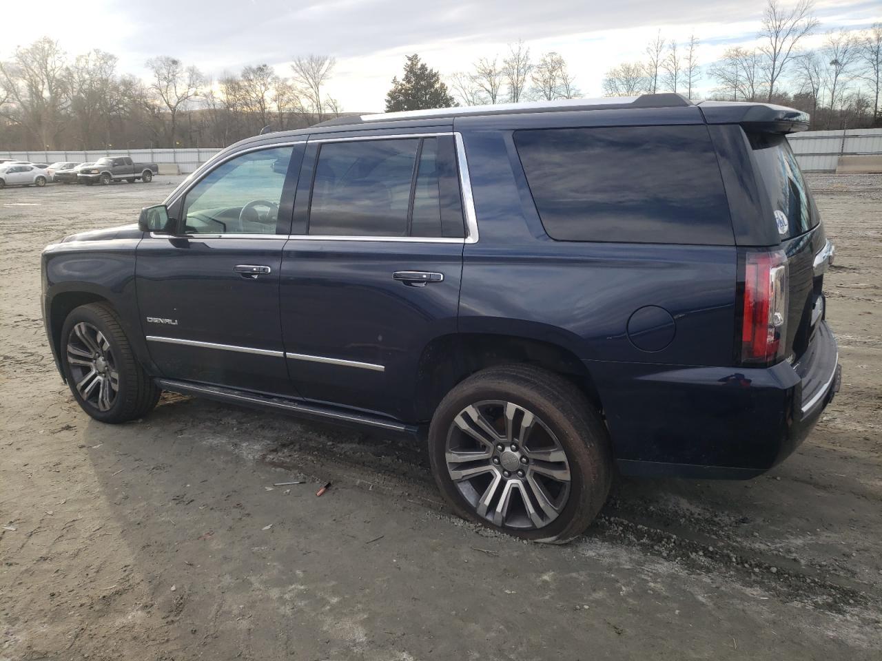 2017 GMC YUKON DENA - Фото 2