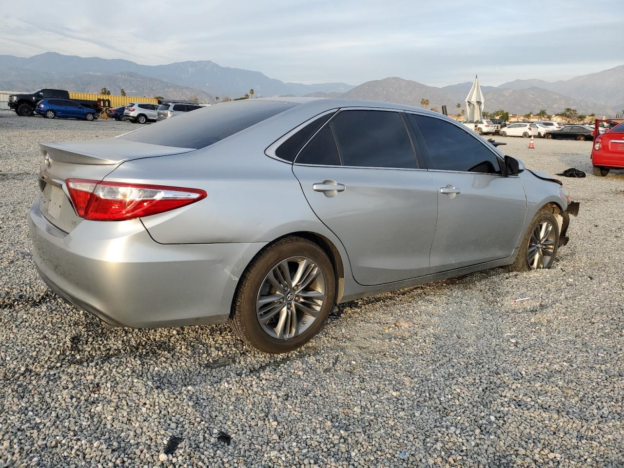 2016 TOYOTA CAMRY LE - Image 3