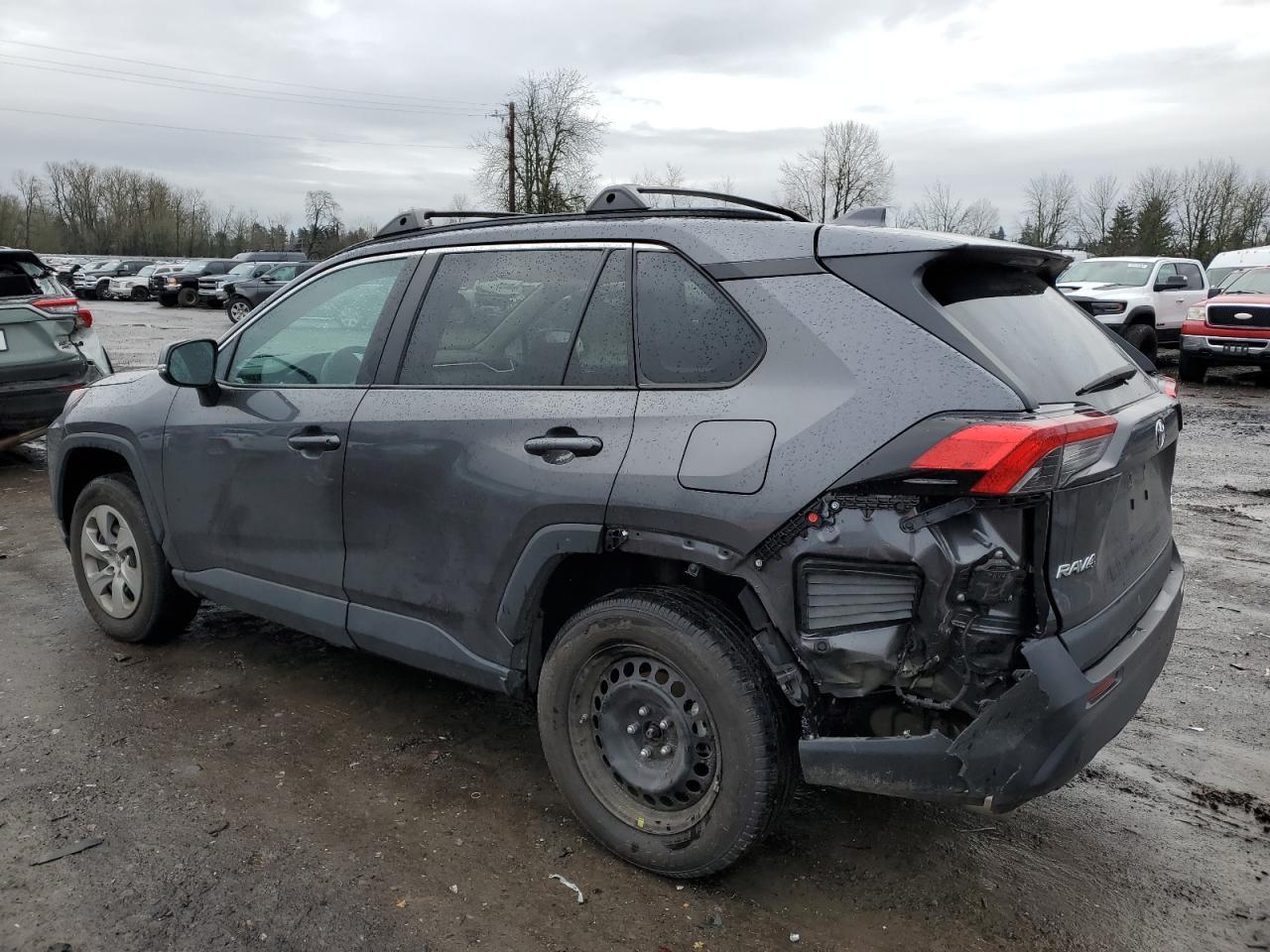 2021 TOYOTA RAV4 LE - Фото 2