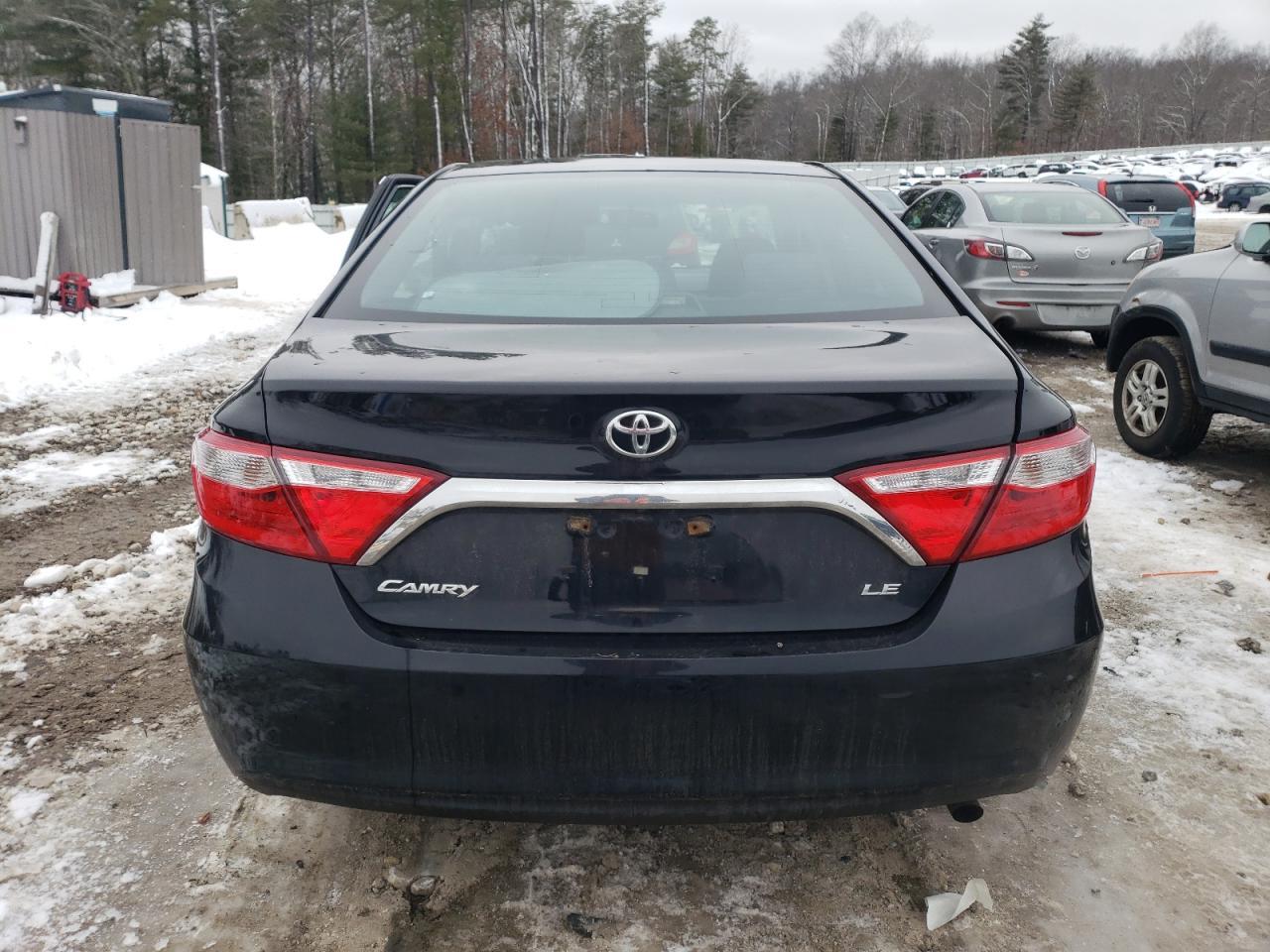 2017 TOYOTA CAMRY LE - Image 6