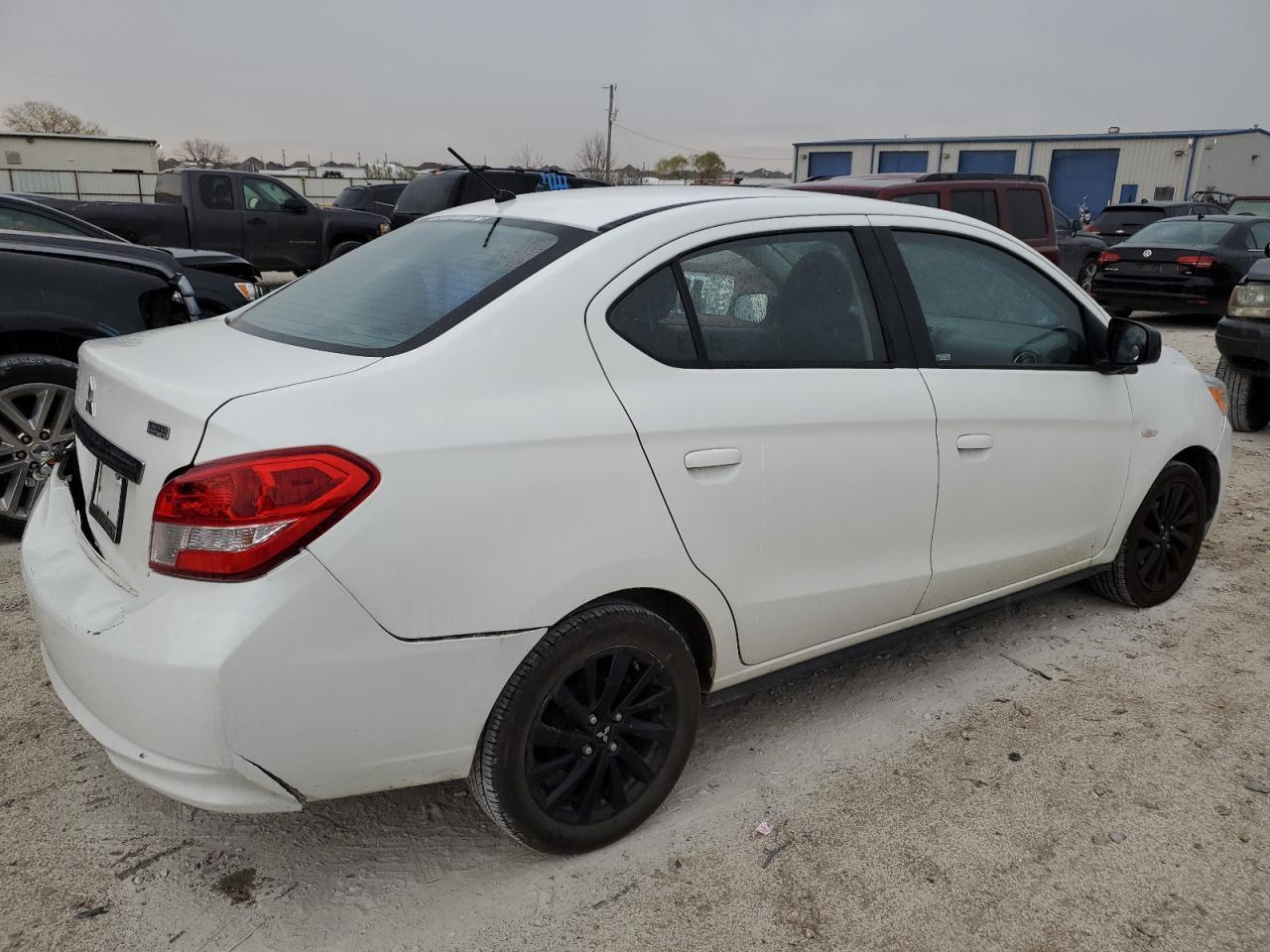 2020 MITSUBISHI MIRAGE G4 - Фото 3