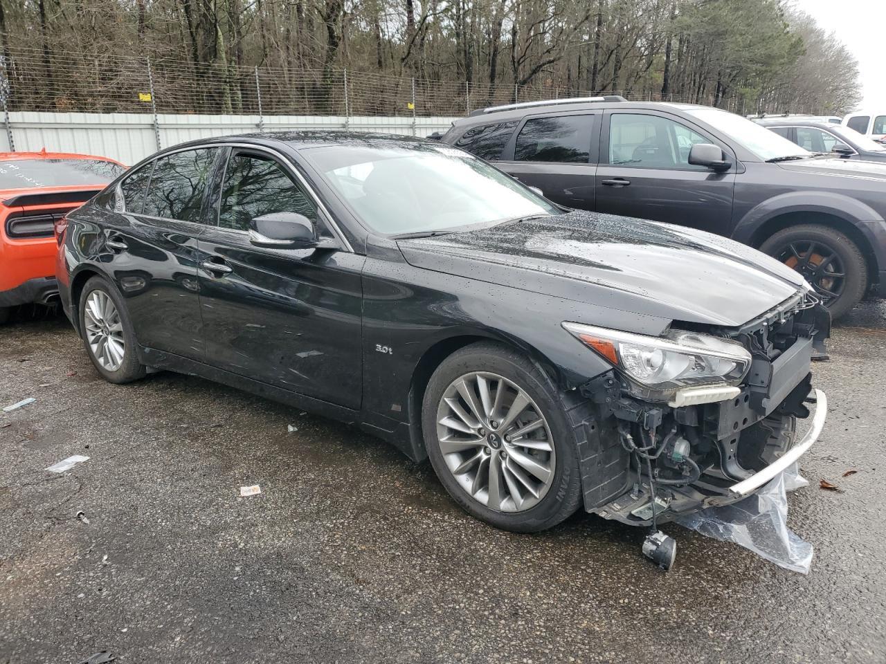 2018 INFINITI Q50 LUXE - Фото 4