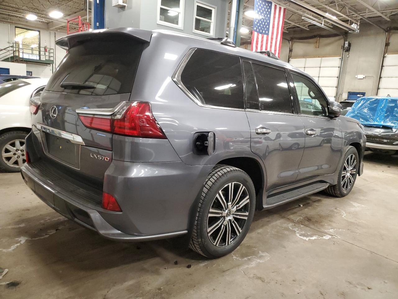 2020 LEXUS LX 570 - Фото 3