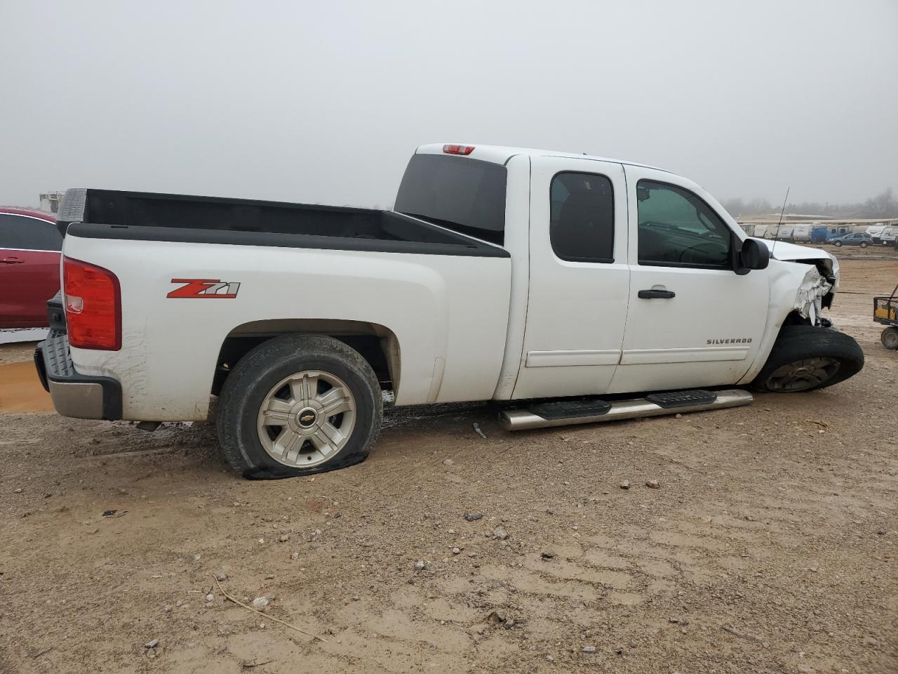 2013 CHEVROLET SILVERADO - Фото 3