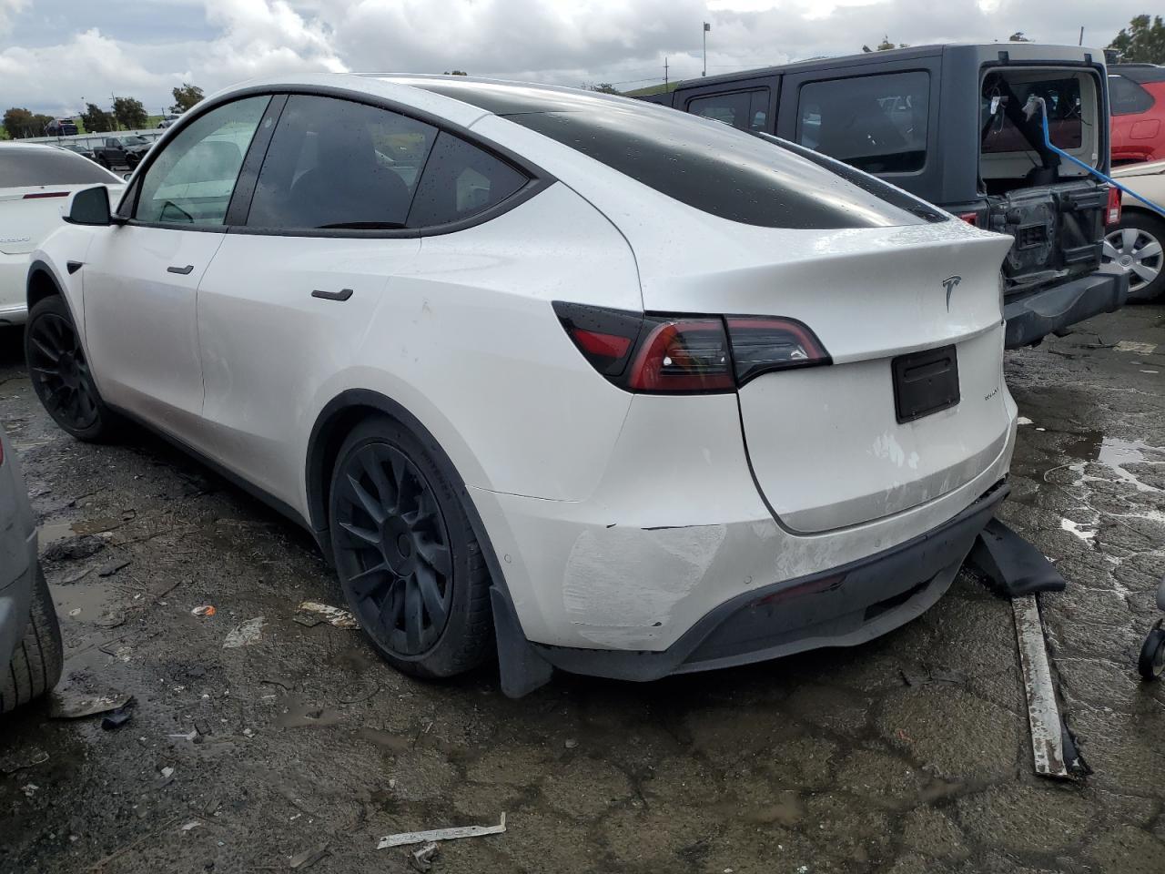 2022 TESLA MODEL Y - Image 2