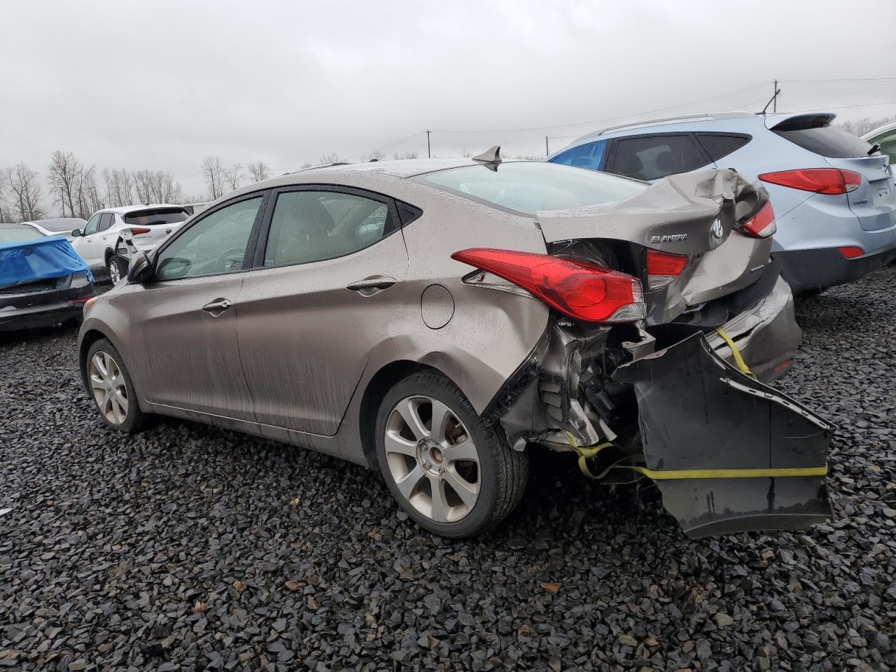 2011 HYUNDAI ELANTRA GL - Image 2