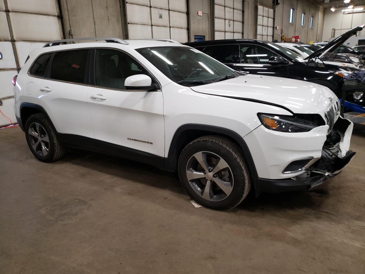 2019 JEEP CHEROKEE L - Image 4