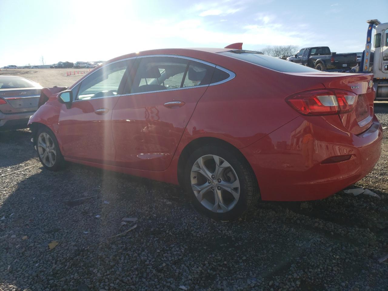 2017 CHEVROLET CRUZE PREM - Image 2