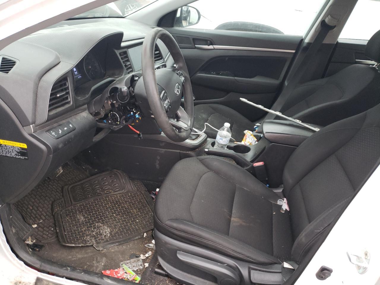 2019 HYUNDAI ELANTRA SE - Image 7