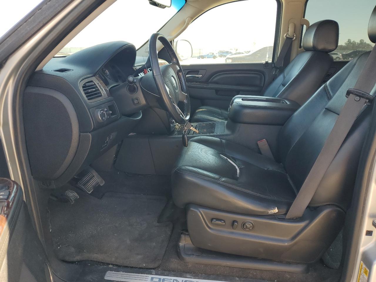 2012 GMC YUKON DENA - Фото 7