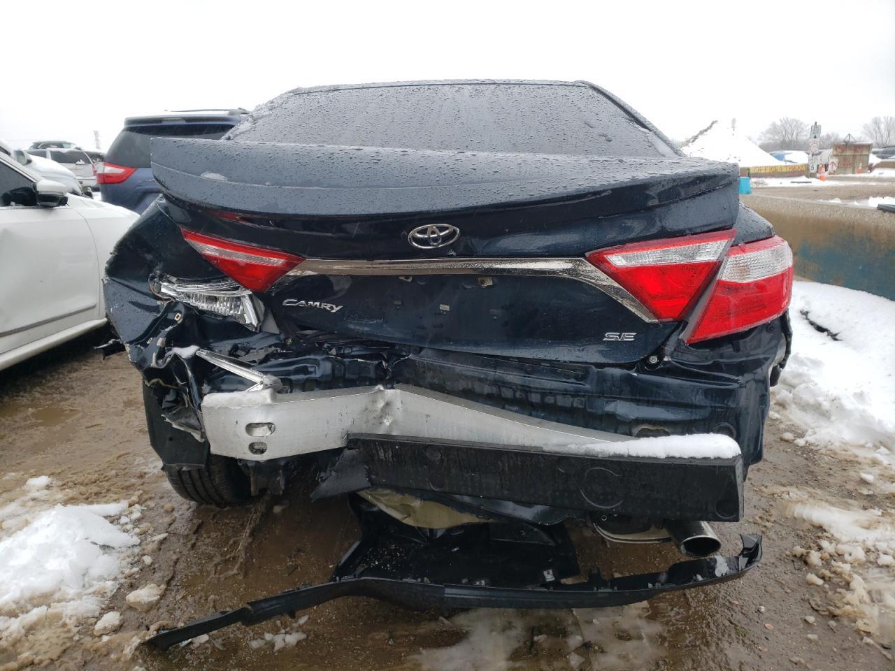 2016 TOYOTA CAMRY LE - Фото 6