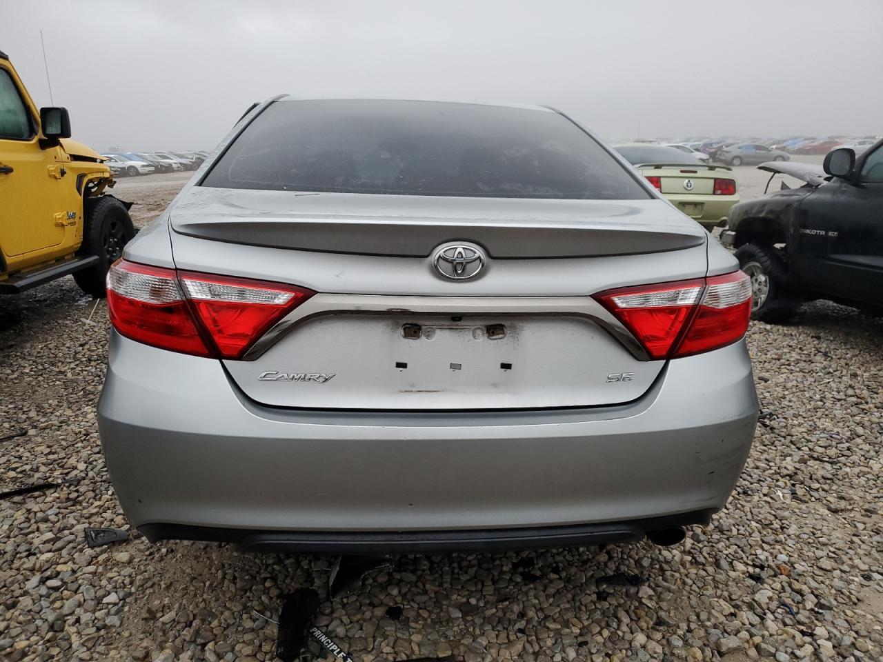 2016 TOYOTA CAMRY LE - Image 6