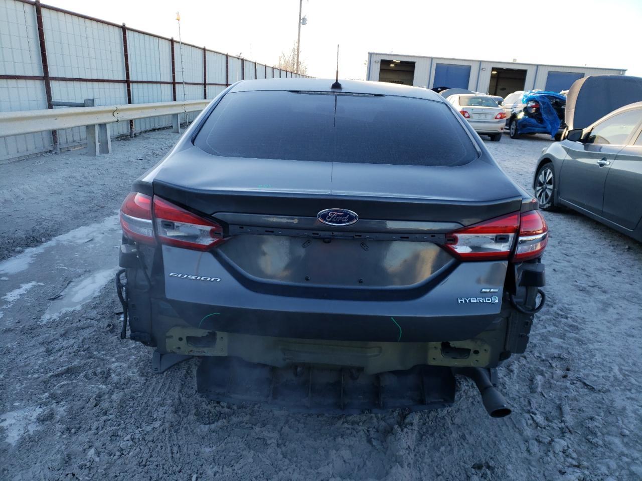 2017 FORD FUSION SE - Image 6