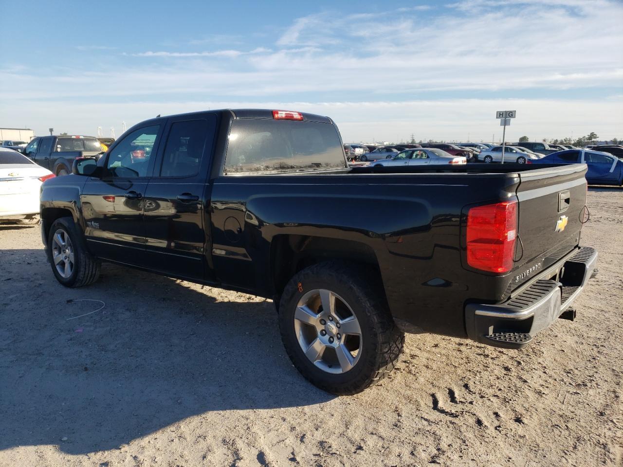 2018 CHEVROLET SILVERADO - Фото 2