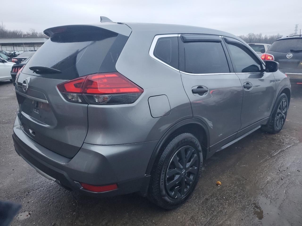 2017 NISSAN ROGUE S - Image 3
