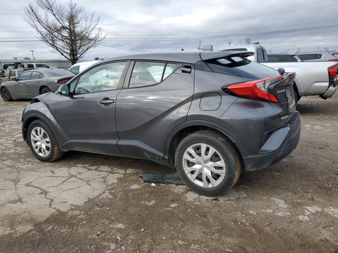 2019 TOYOTA C-HR XLE - Фото 2