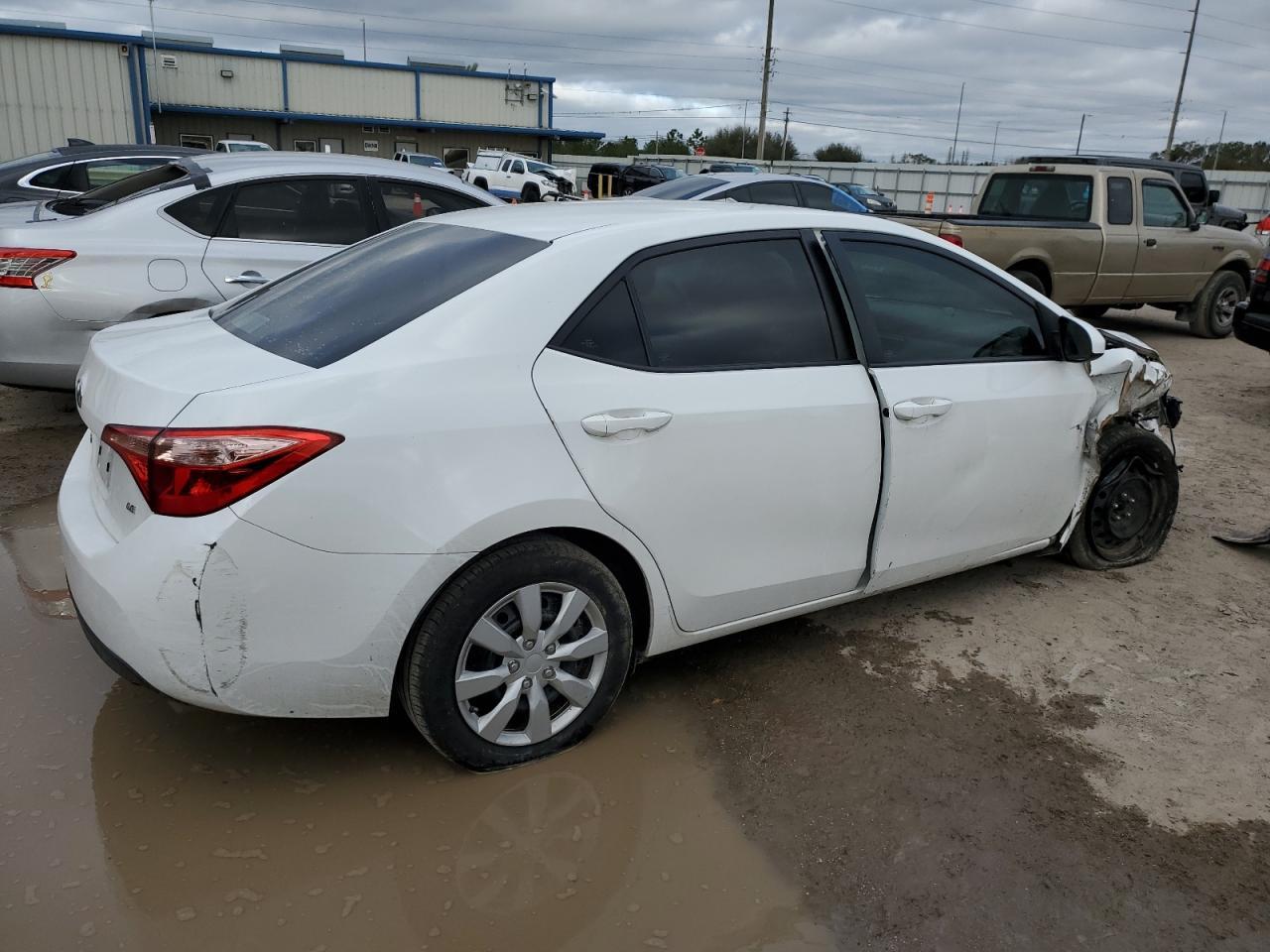 2019 TOYOTA COROLLA L - Image 3