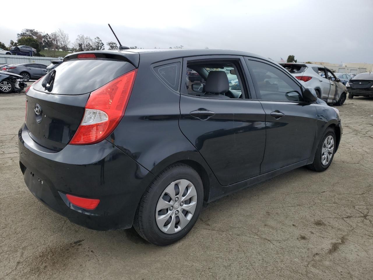2017 HYUNDAI ACCENT SE - Image 3