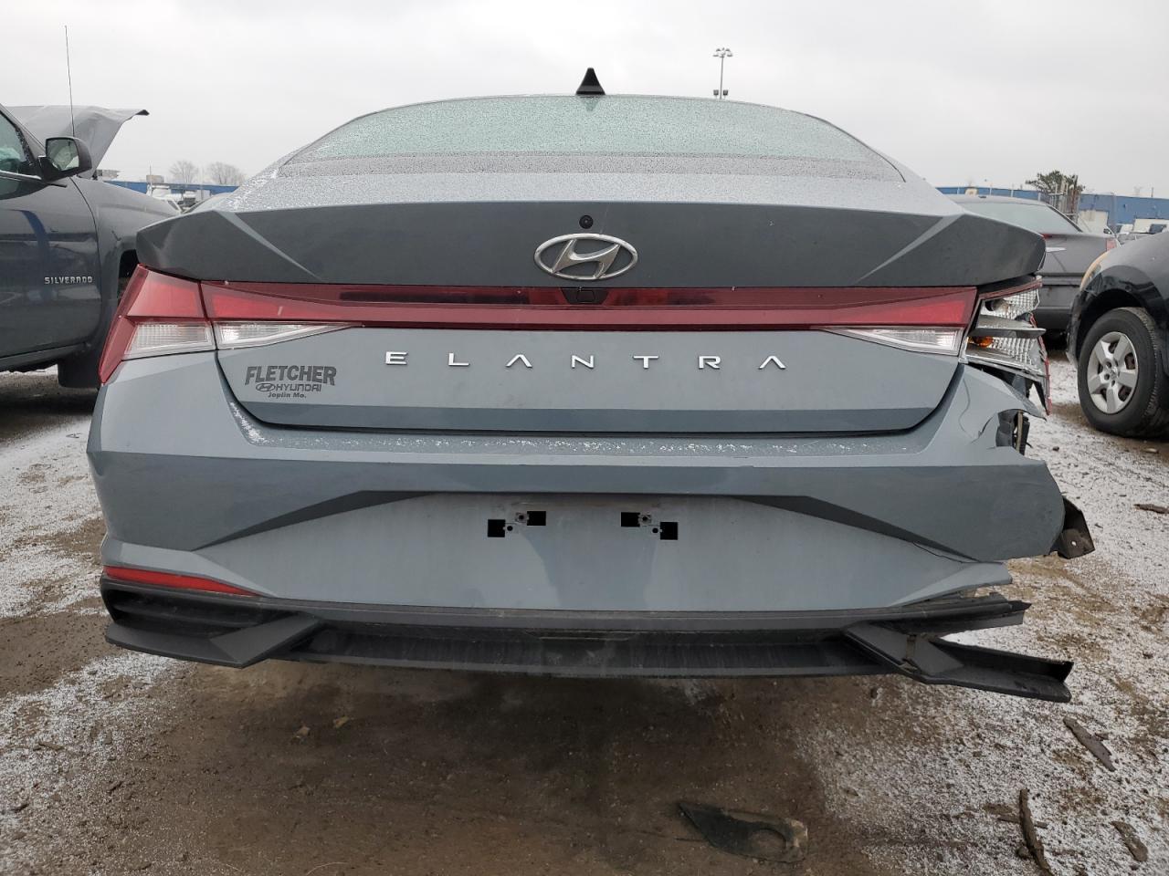2022 HYUNDAI ELANTRA SE - Фото 6