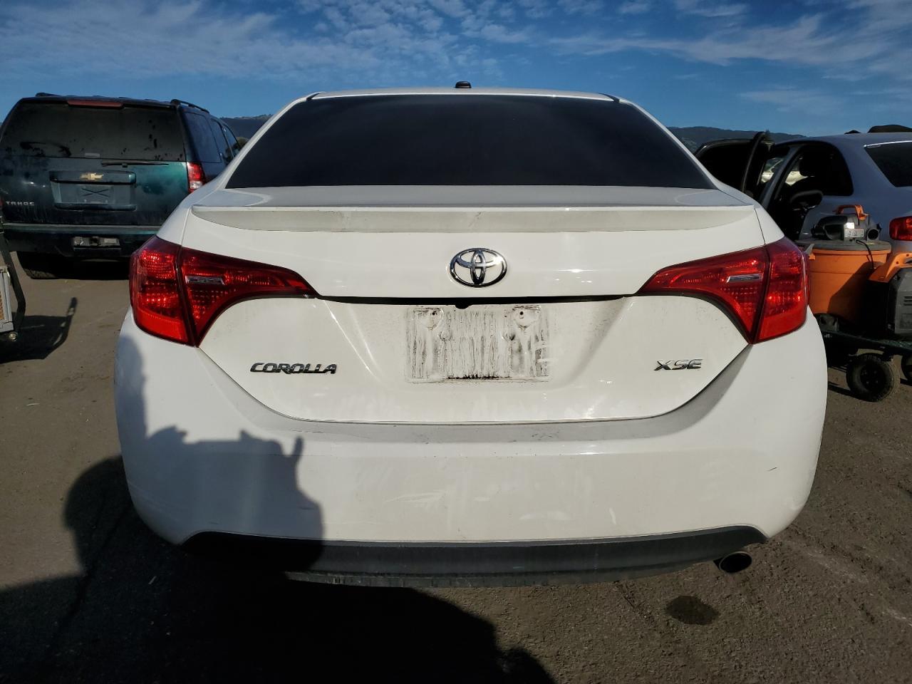 2018 TOYOTA COROLLA L - Image 6