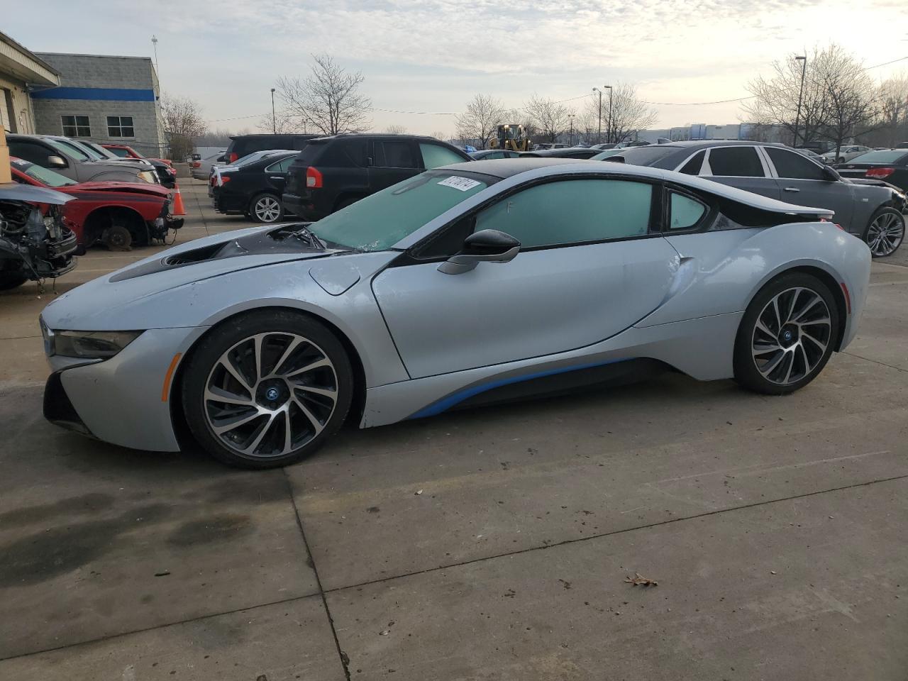 2015 BMW I8 car image