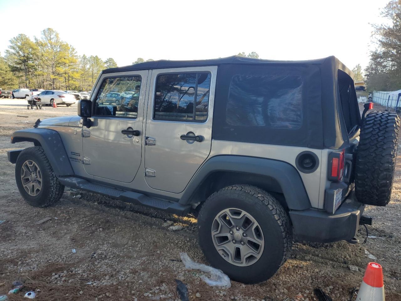 2014 JEEP WRANGLER U - Фото 2