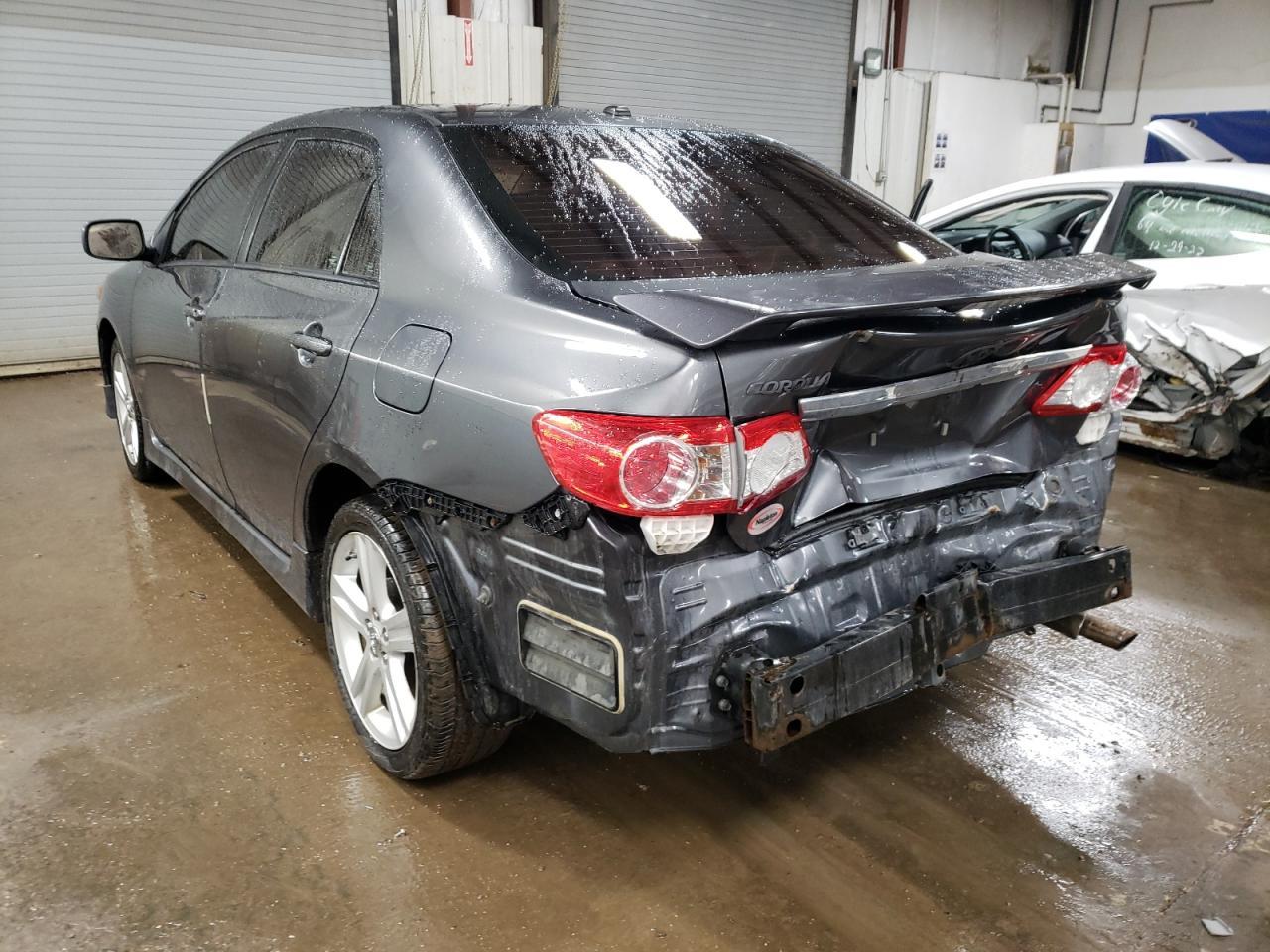 2013 TOYOTA COROLLA BA - Фото 2