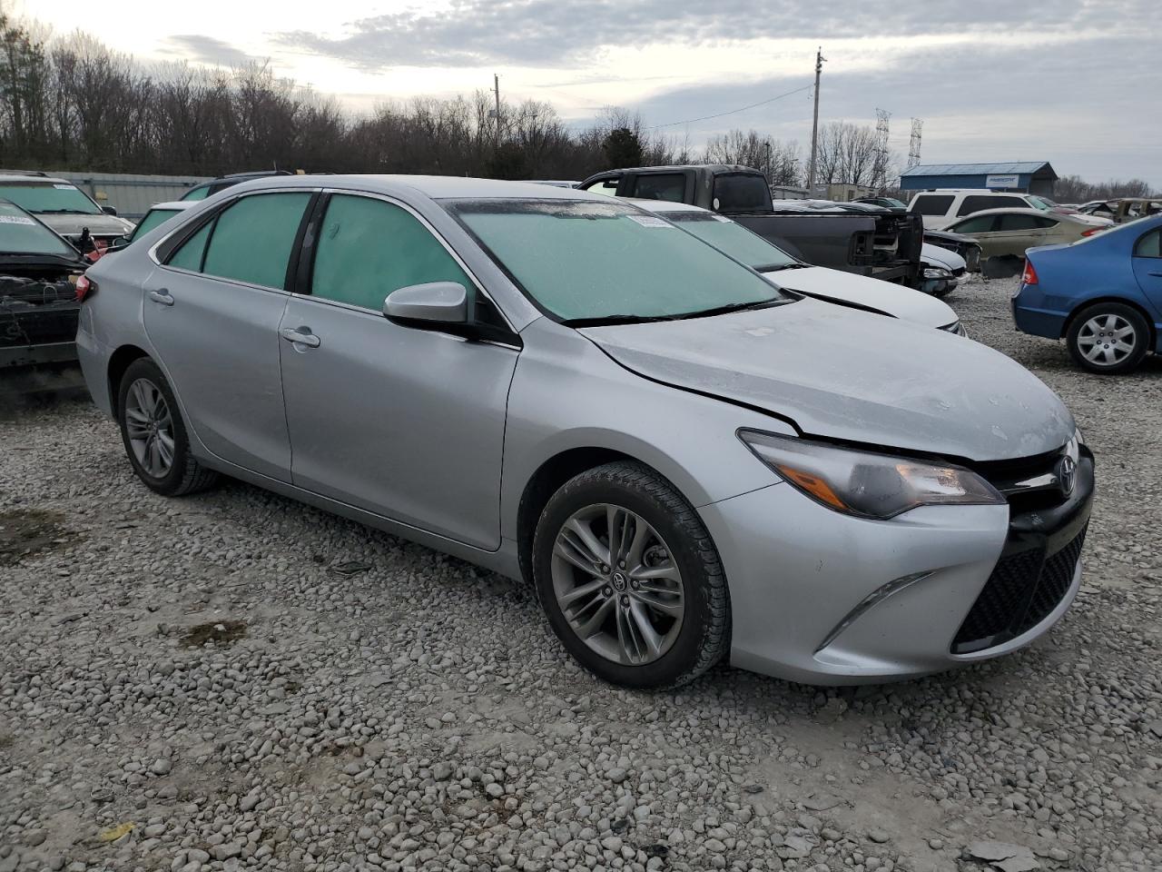 2017 TOYOTA CAMRY LE - Фото 4